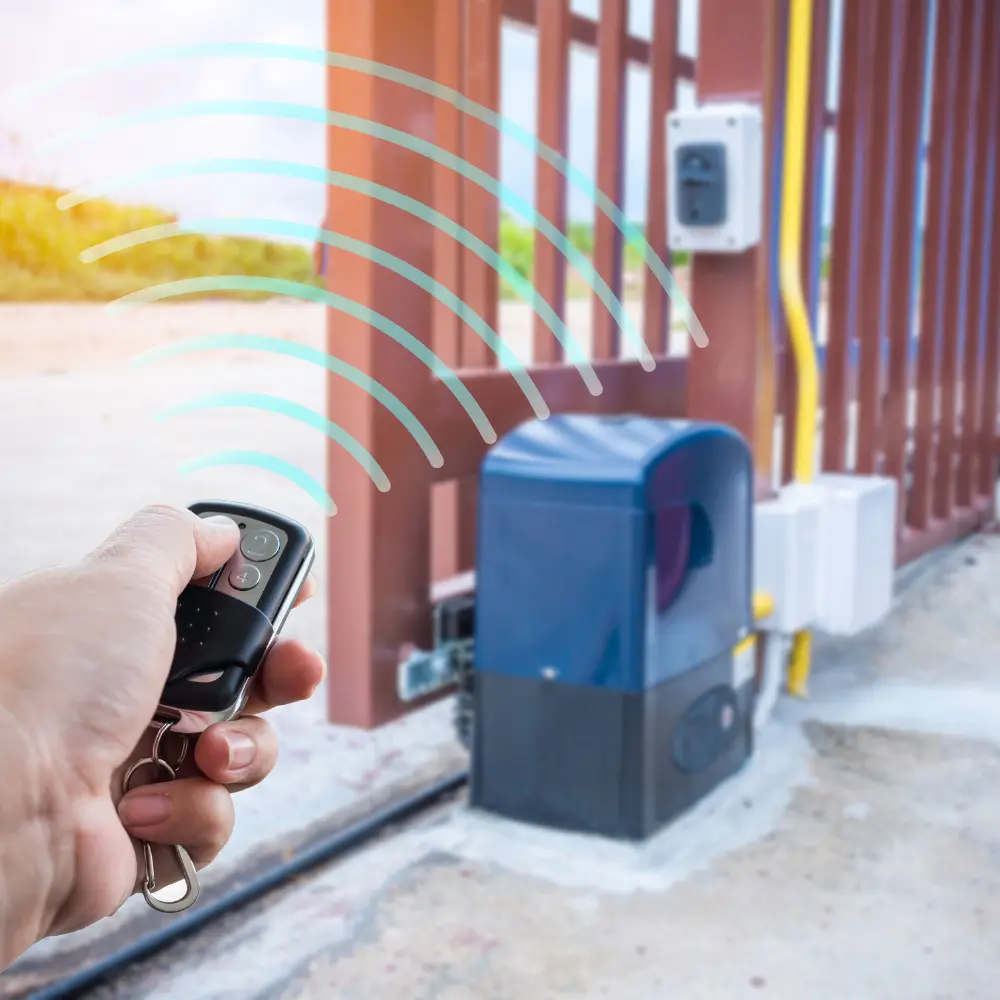 Controles y receptor en un sistema de portón automático